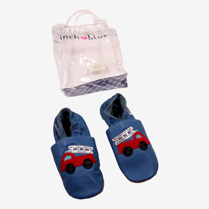 INCH BLUE 4/5 ans chaussons camion pompiers