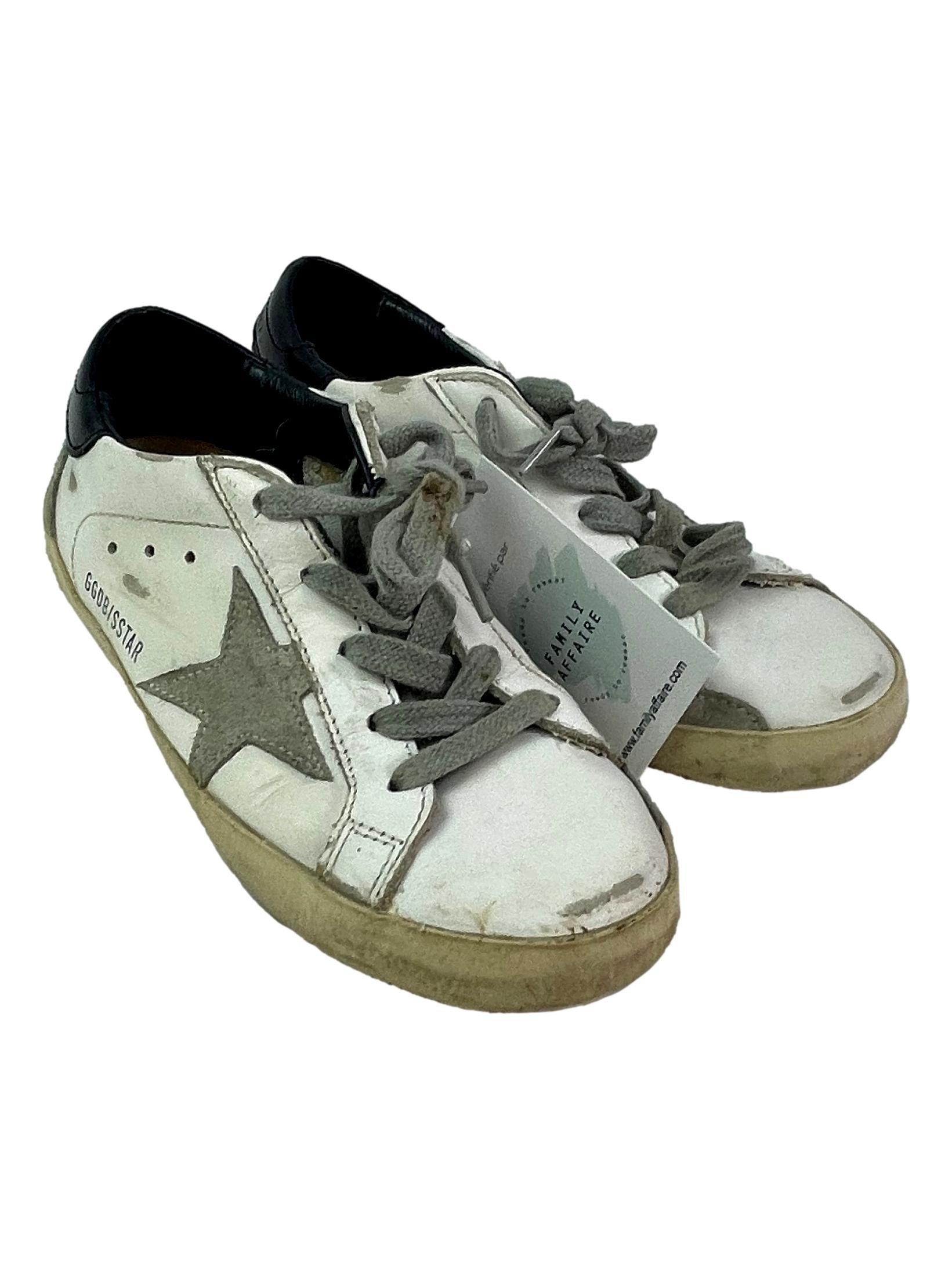 GOLDEN GOOSE P32 Baskets blanches étoile grise