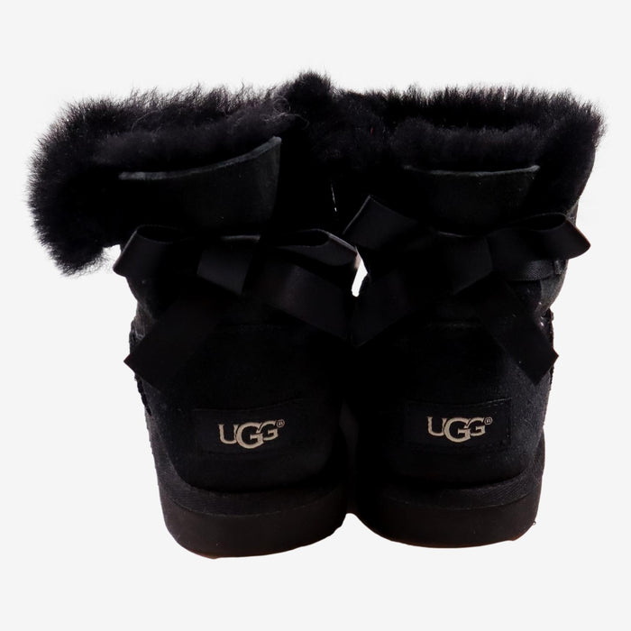 UGG P33 Bottes noir fourées