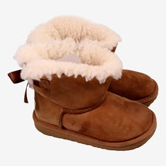 UGG 28.5 boots avec bow