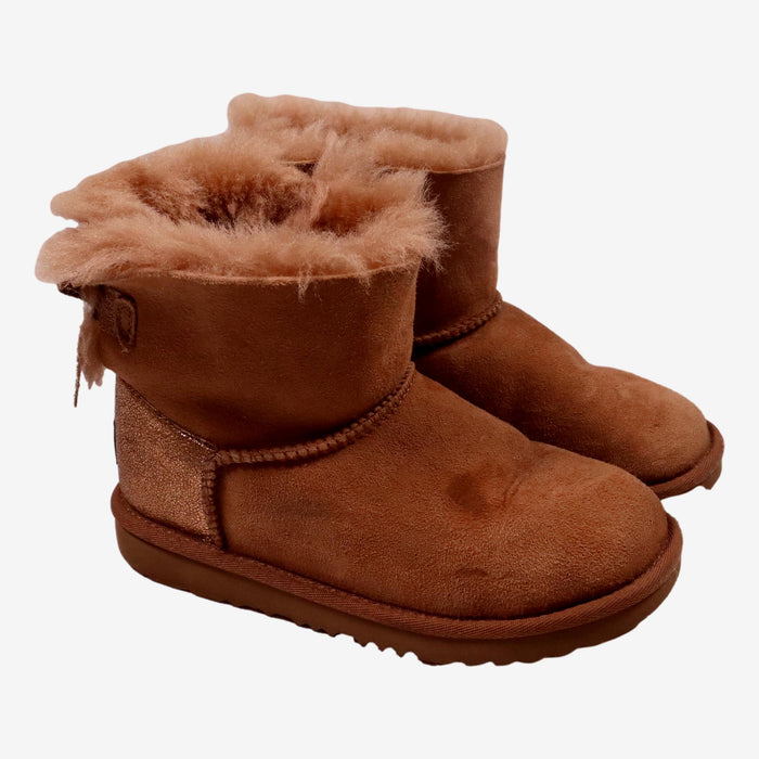 UGG P33.5 Bottes fourées marron noeud