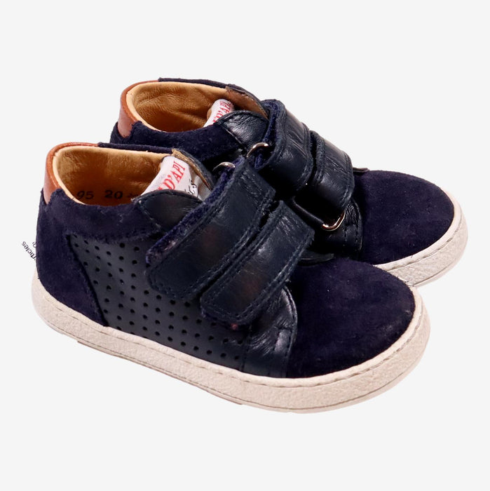 POM D'API P20 chaussures a scratch bleu marine