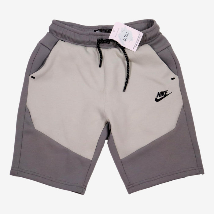 NIKE 14 ans short gris et blanc