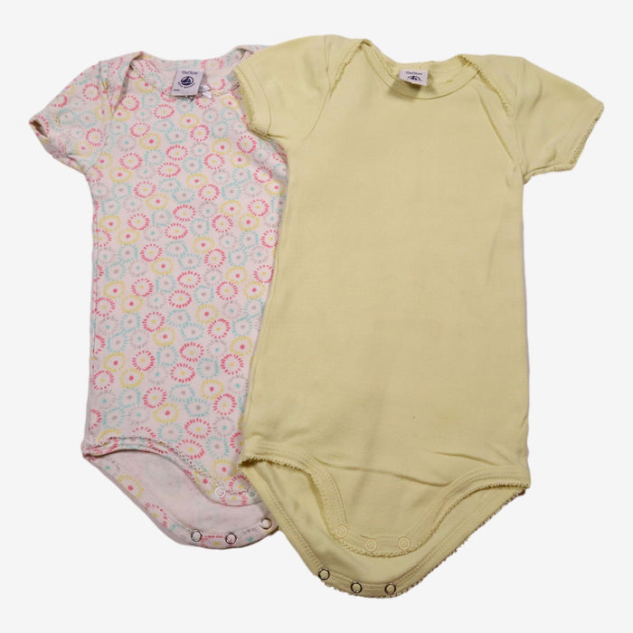 PETIT BATEAU 12 mois deux bodys coton jaune poussin